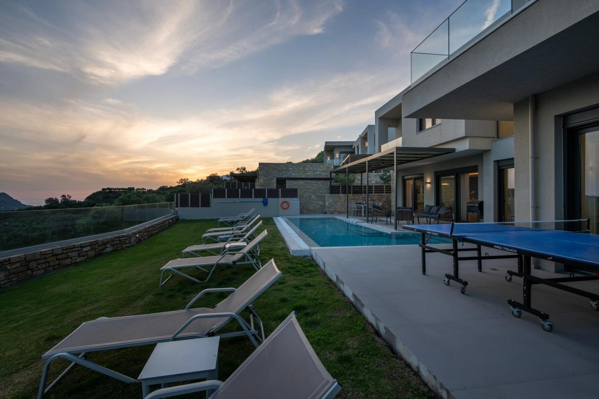 Porti Villas Aphrodite Asomatoi ภายนอก รูปภาพ